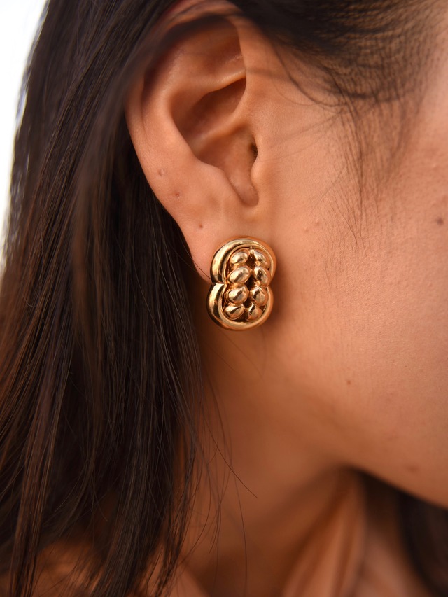 GIVENCHY/ vintage design clip-on earrings.