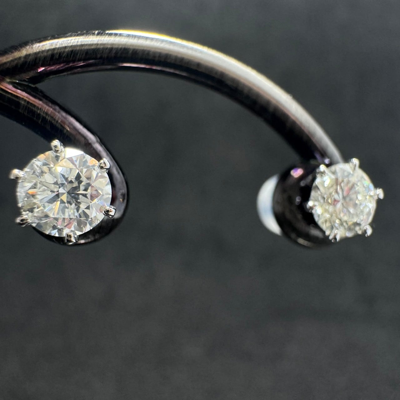 鑑別書付】Pt900 0.877ct 一粒 ダイヤモンド ピアス シンプル 6本爪