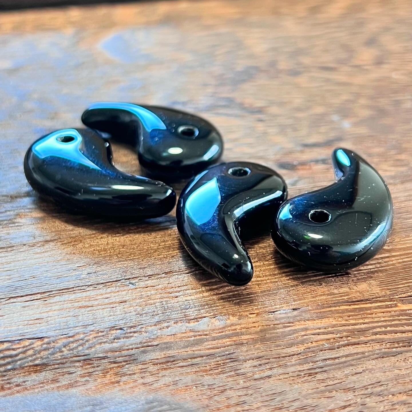 数量限定】巳年 守護石 オニキス 勾玉 オリジナルストラップ