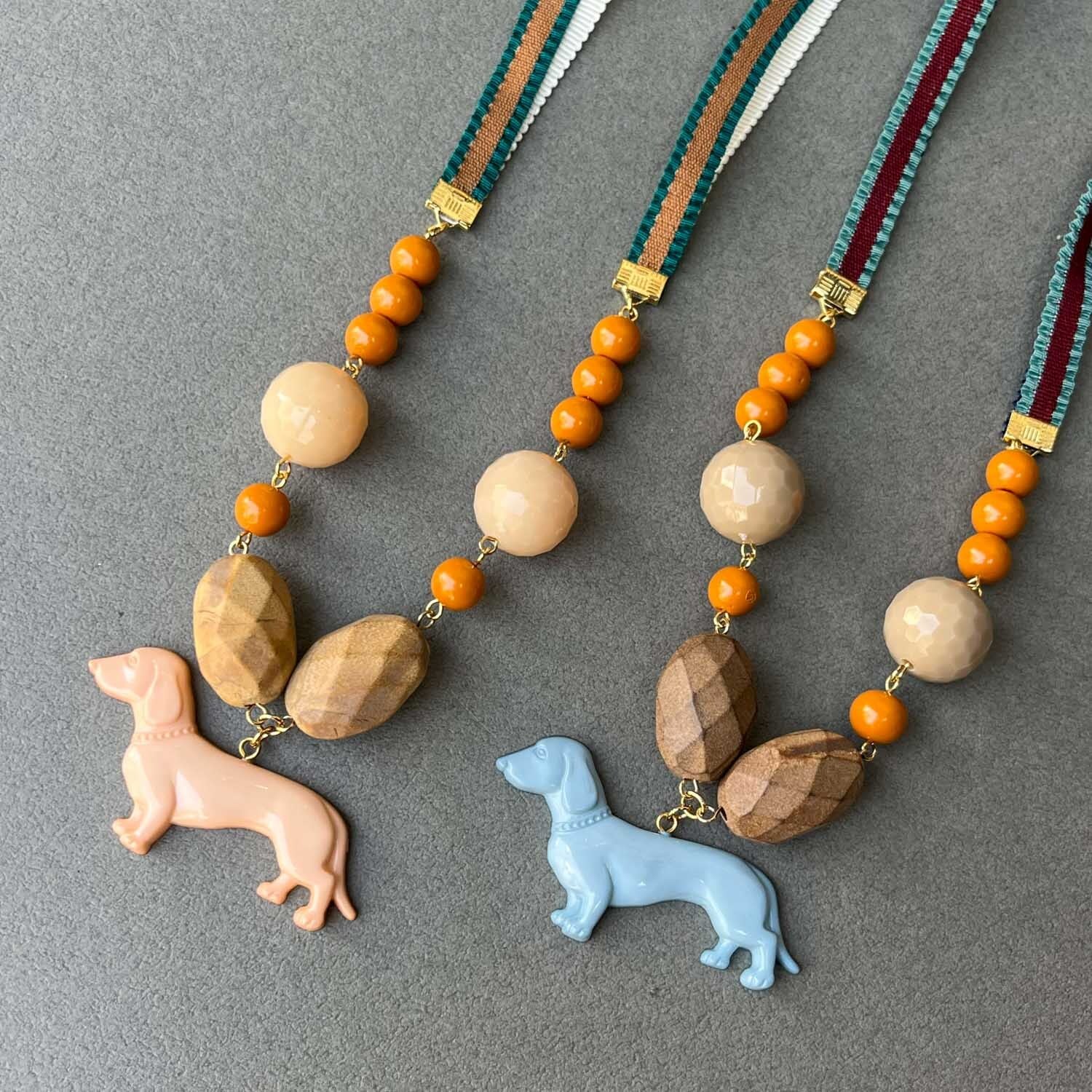 たむたむ　APROSIO&CO　ビーズダックスフンド＆フクロウネックレス ダックスフントとごろごろビーズのネックレス | Dua-アクセサリー