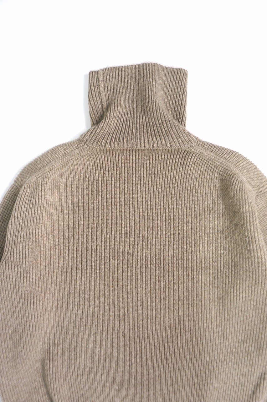 Hand Framed High Neck P/O