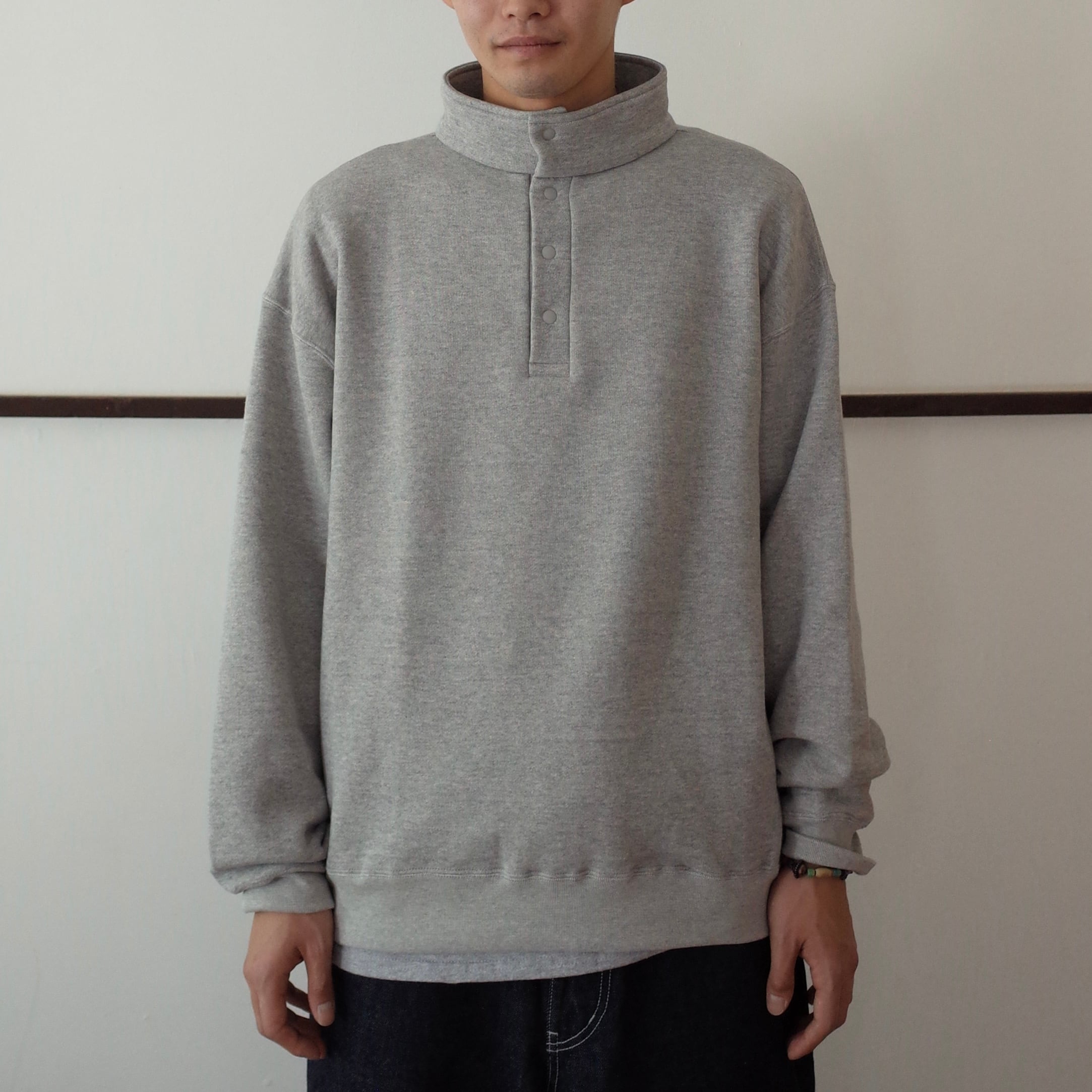 SO ORIGINAL SNAP PULLOVER SWEAT (GRAY) | SO SHOP & HOSTEL NAKAMEGURO