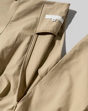 ベルスリーブVネックワンピース