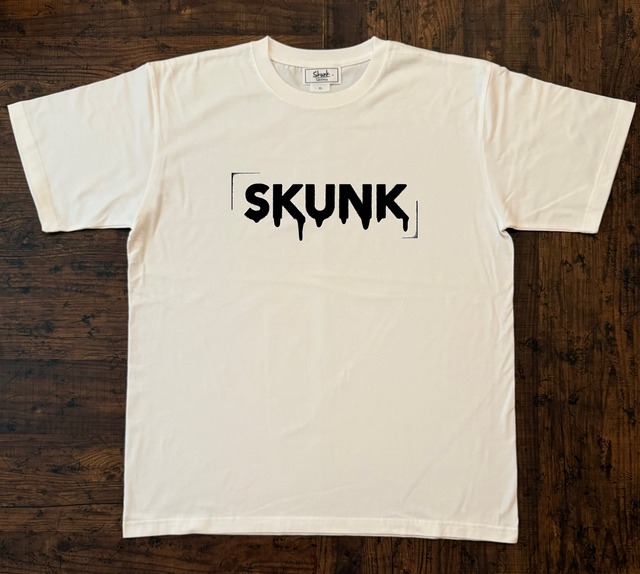 Skunk BOXロゴＴ