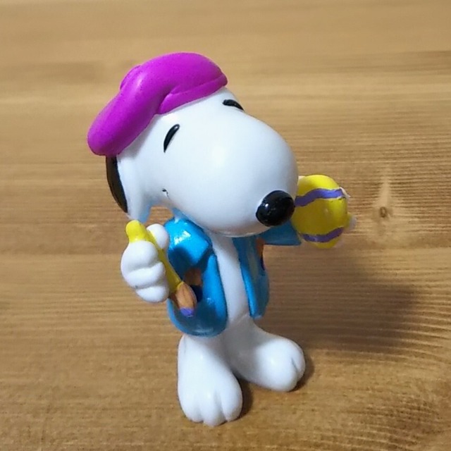 SNOOPY PAINTING EASTER EGG PVC FIGURE ② イースターエッグをペイントするスヌーピーPVCフィギュア