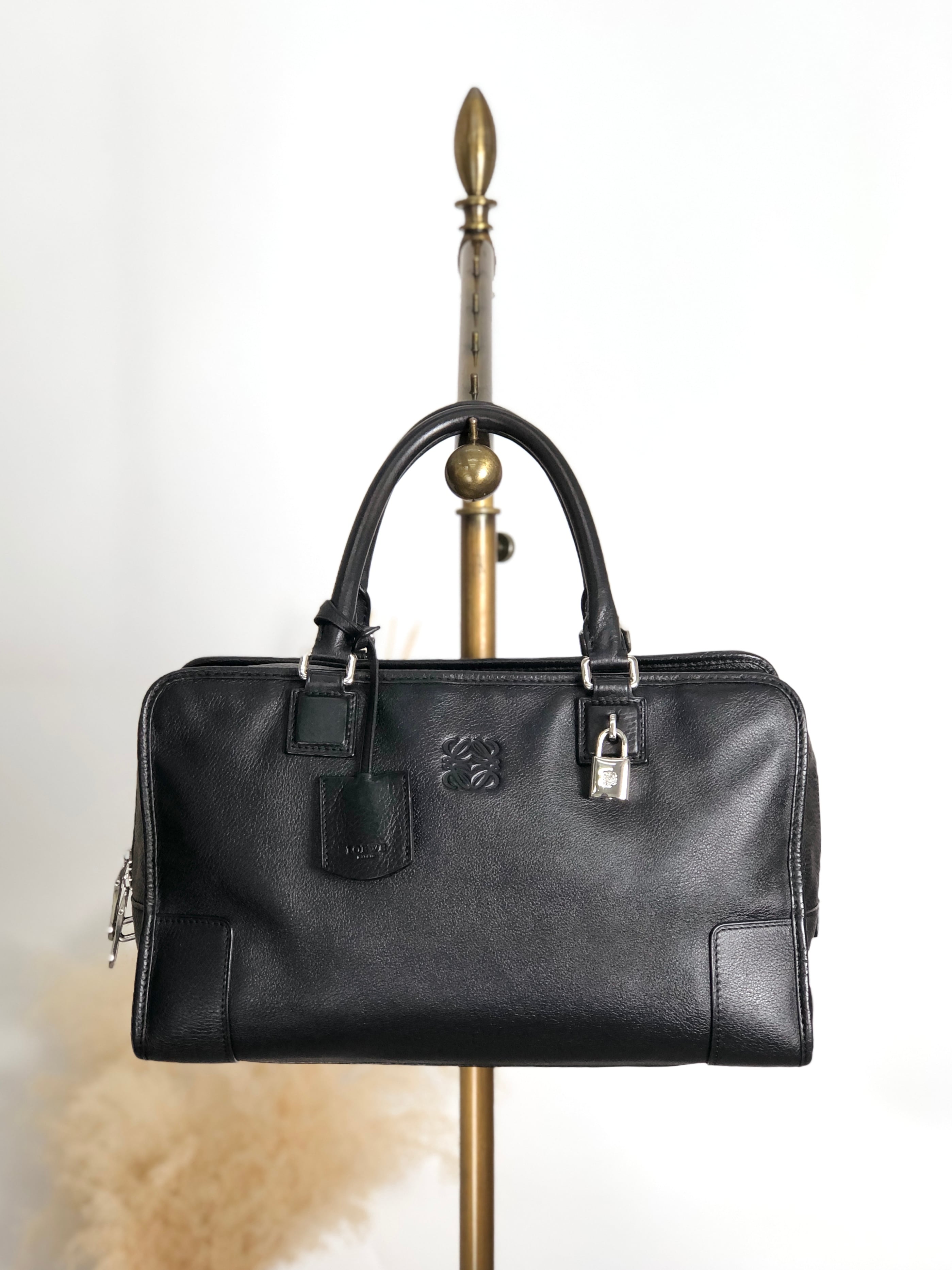 LOEWE ロエベ アマソナ36 ハンドバッグ ブラック アナグラム レザー