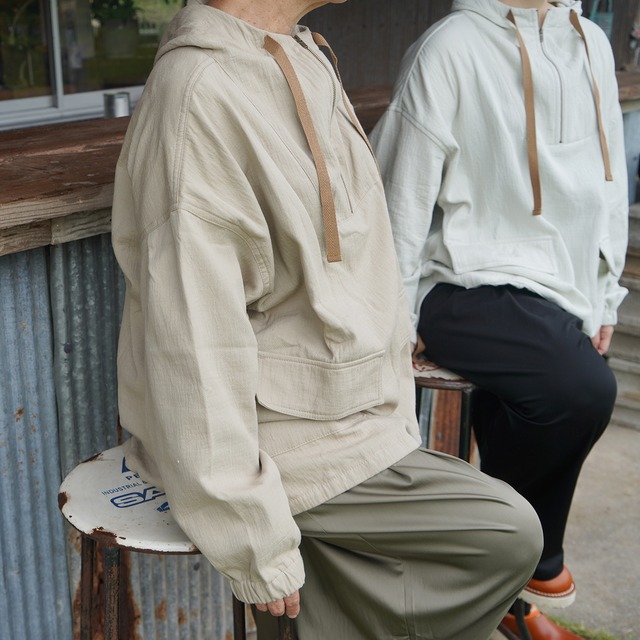 unseul　ウエスタンガーゼハイネックジップフードトップス 　＜ベージュ＞  new