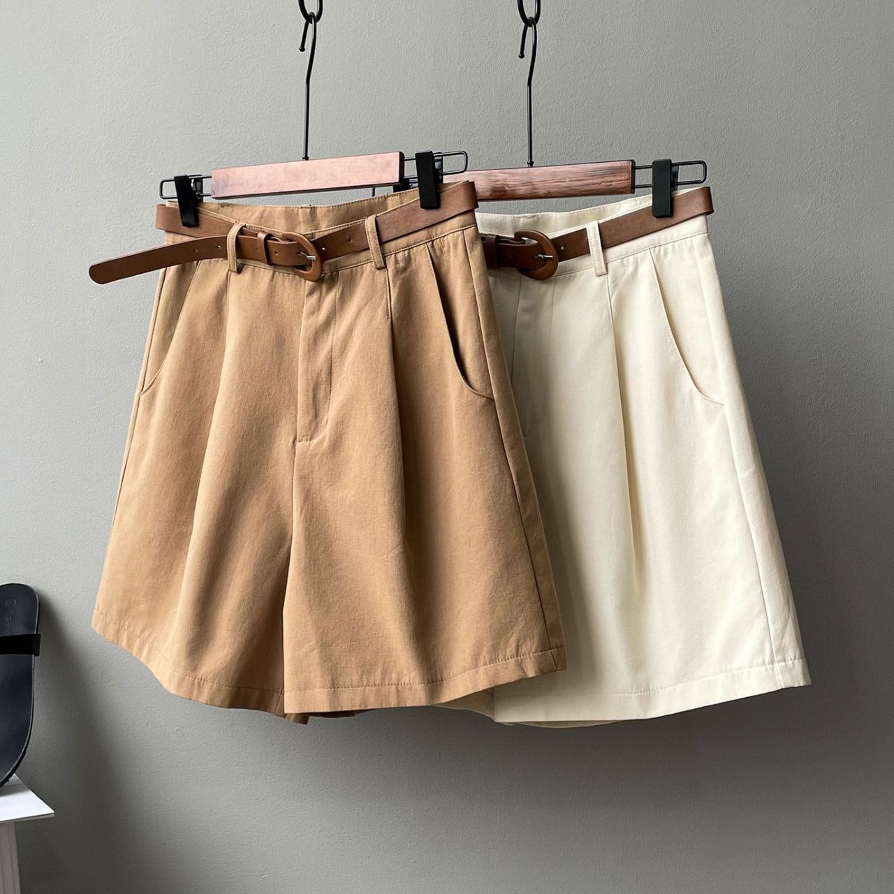 ハイウエスト ベルト付きワイドショートパンツ （3colors）A00299