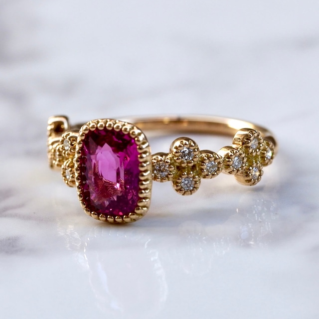 Quattro pink spinel ring