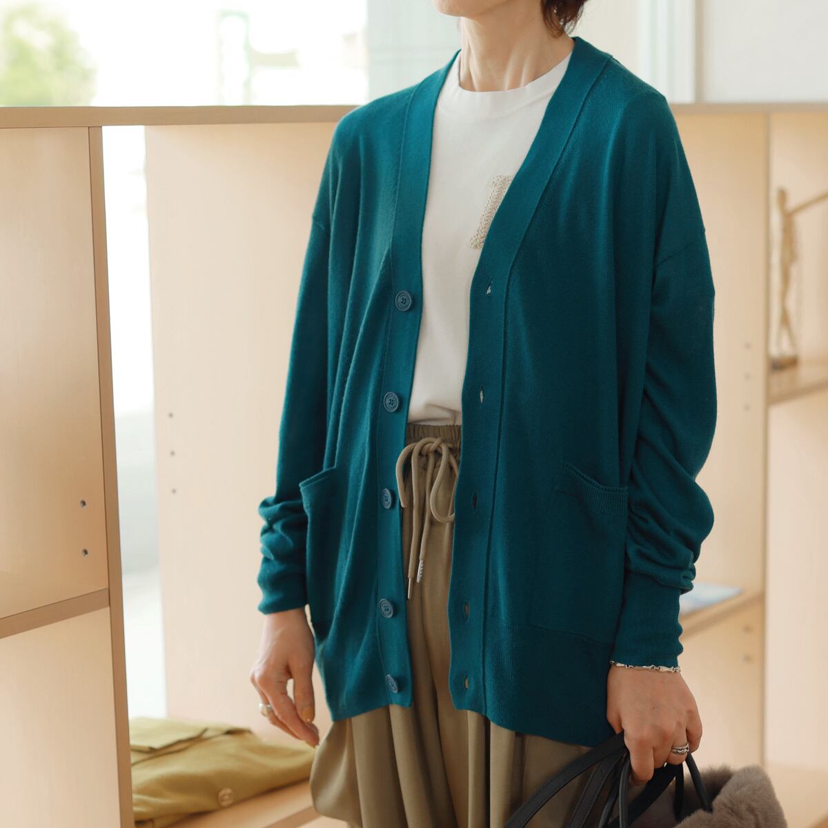 C.T.plage(シーティー・プラージュ) シルク&カシミア トロ味 Vネック カーディガン