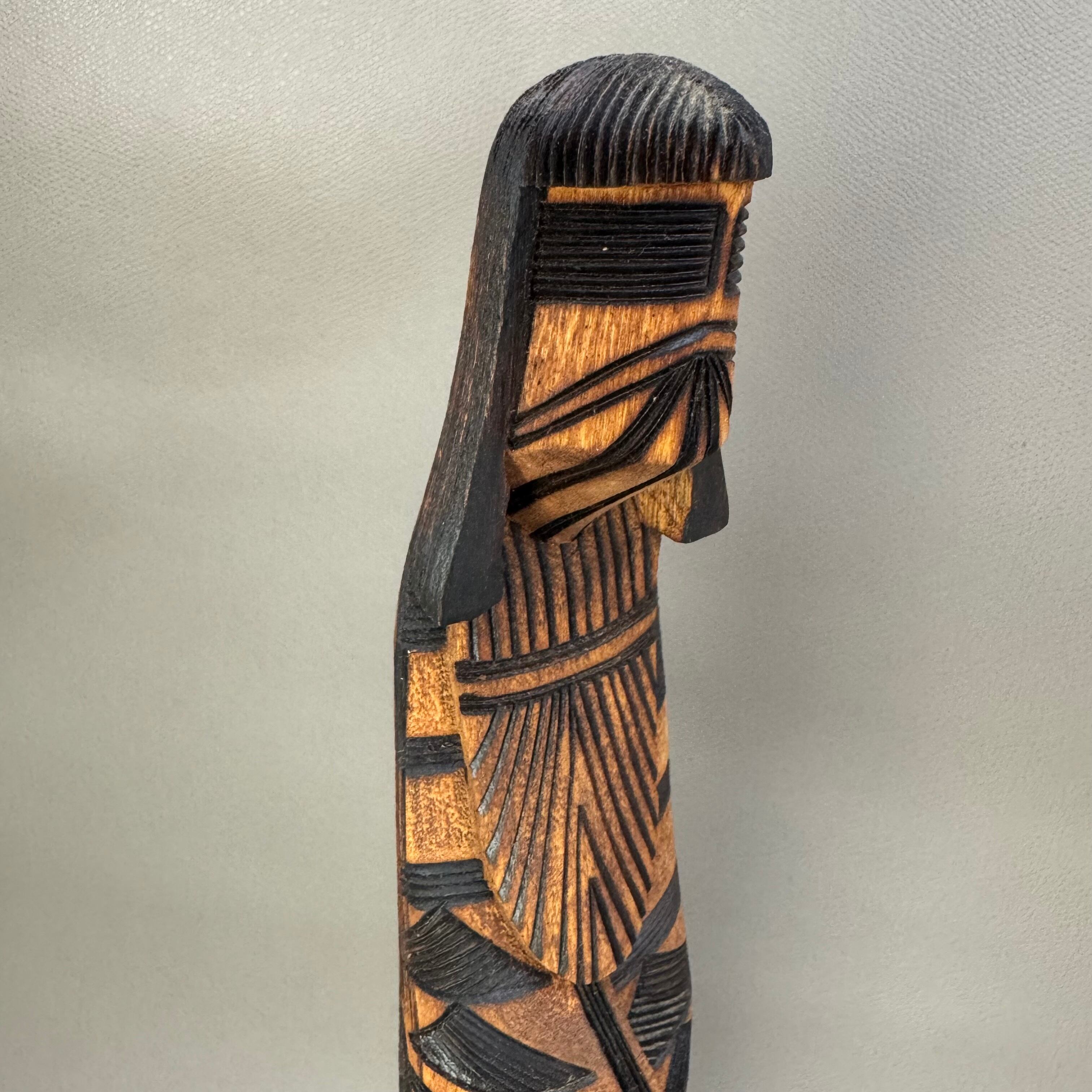 NAVAJO族（ナバホ）Nate Guy作 Sculpturesロングヘア カチーナドール