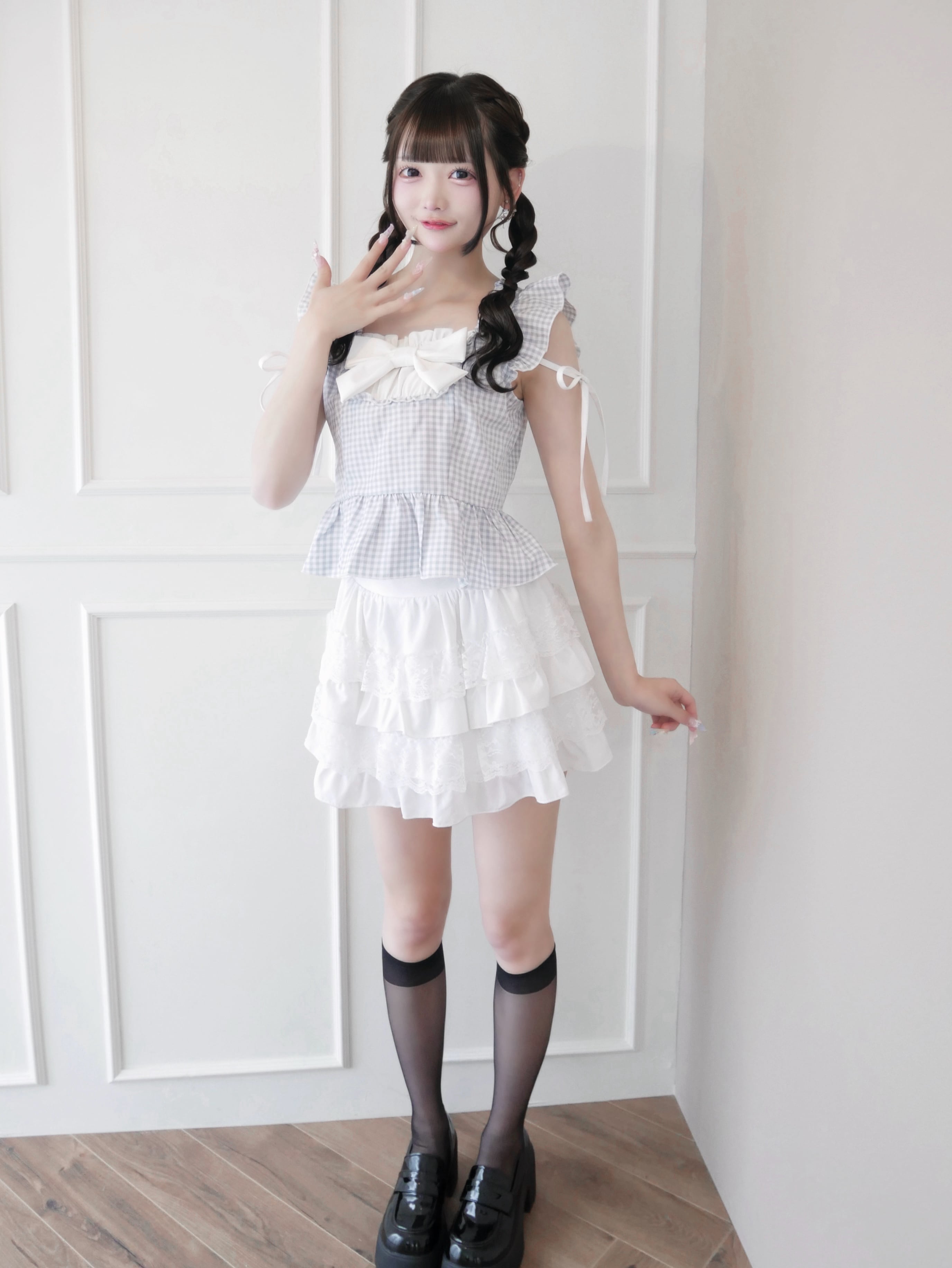 frill ribbon blouse