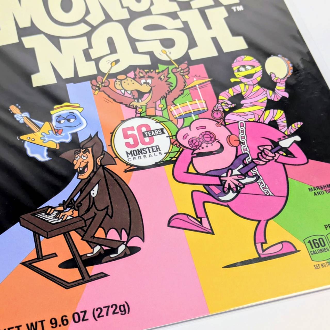 狭いスペースでも◎待望のB5ポスター！【 Monster Cereal ( モンスター