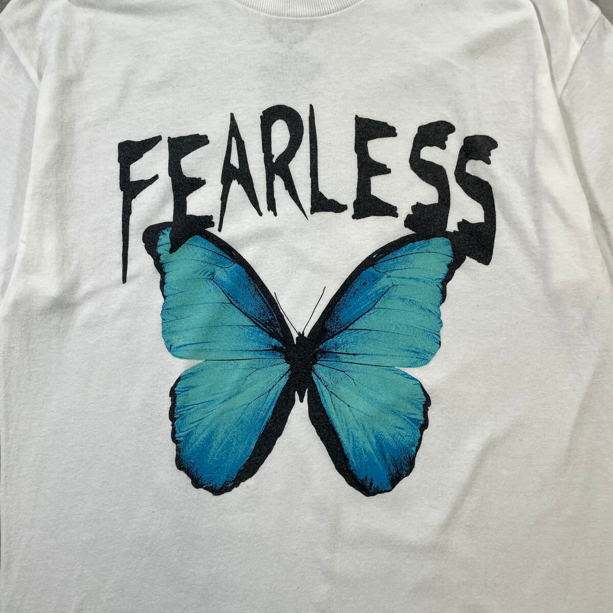 FEARLESS 蝶 昆虫プリントTシャツ メンズM 古着 バタフライ チョウ 白