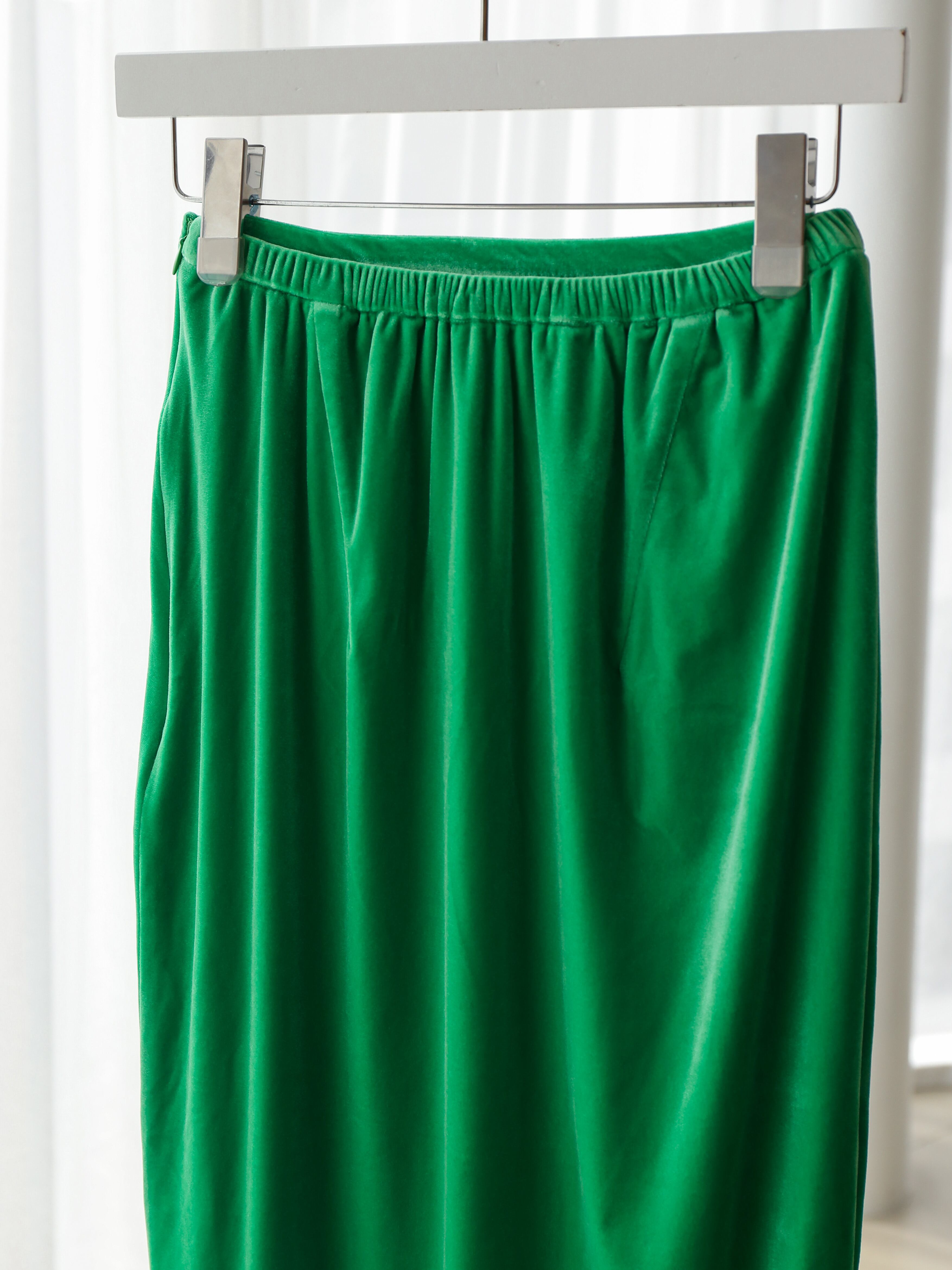 velour I line slit skirt（green） | Cara by Katrin TOKYO