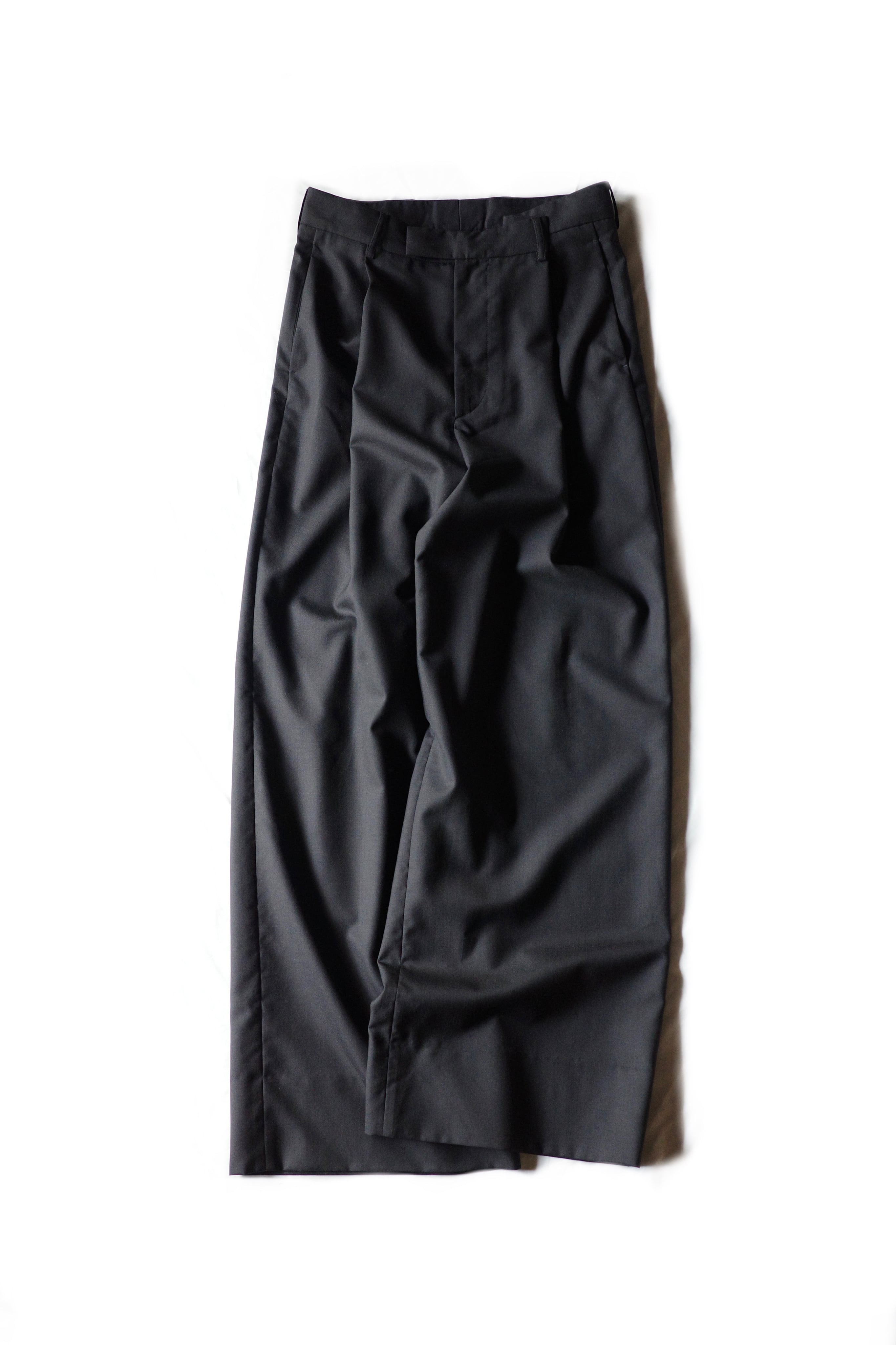 MARINA YEE【WIDE-LEGGED PLEATED TROUSERS -Black-】