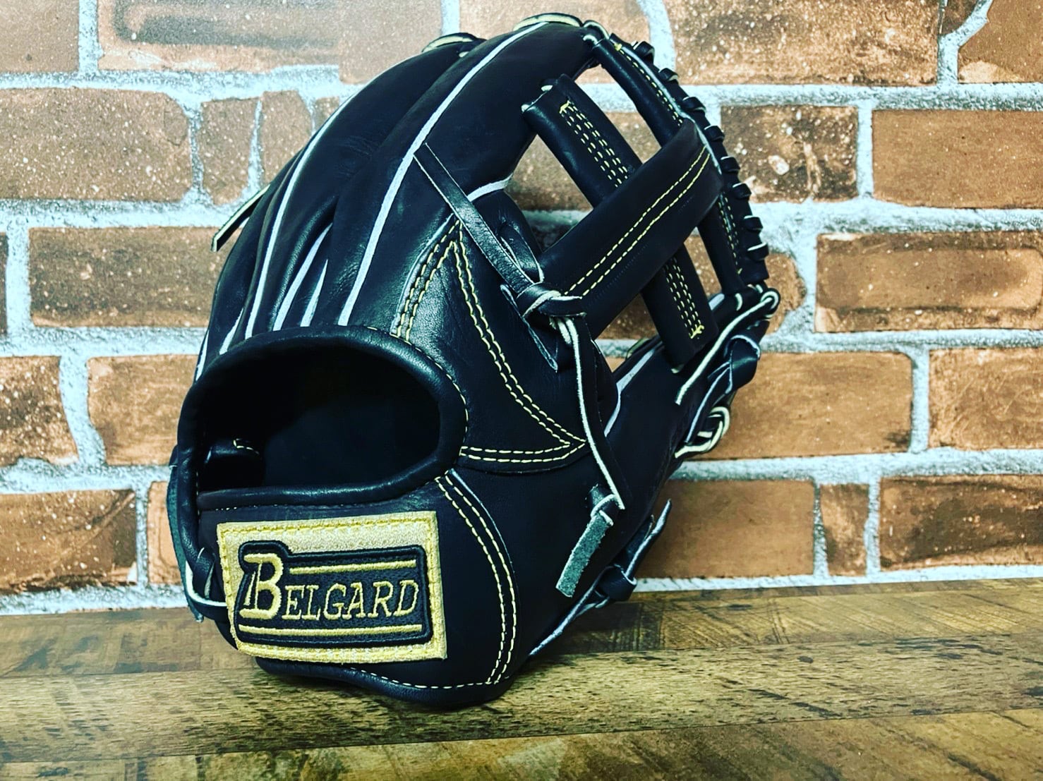 ベルガード 武州和牛ストロングレザー 硬式内野手用グローブ BB102
