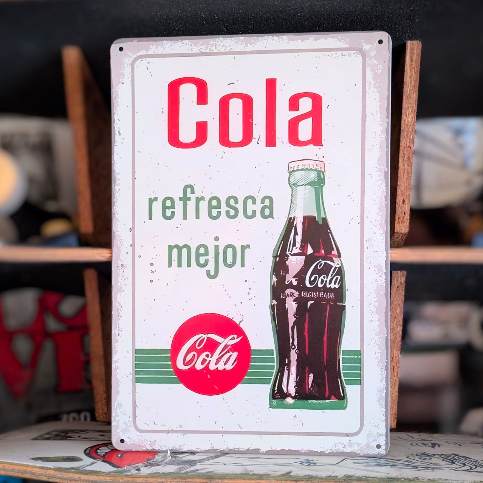 送料無料！ちょうどいいブリキ看板 【 Coca-Cola ( コカ・コーラ ) / Coke 】 METAL SIGN / メタルサイン / ブリキ看板 / サインボード / ビンテージ加工〚アメリカン雑貨 アメトイ〛