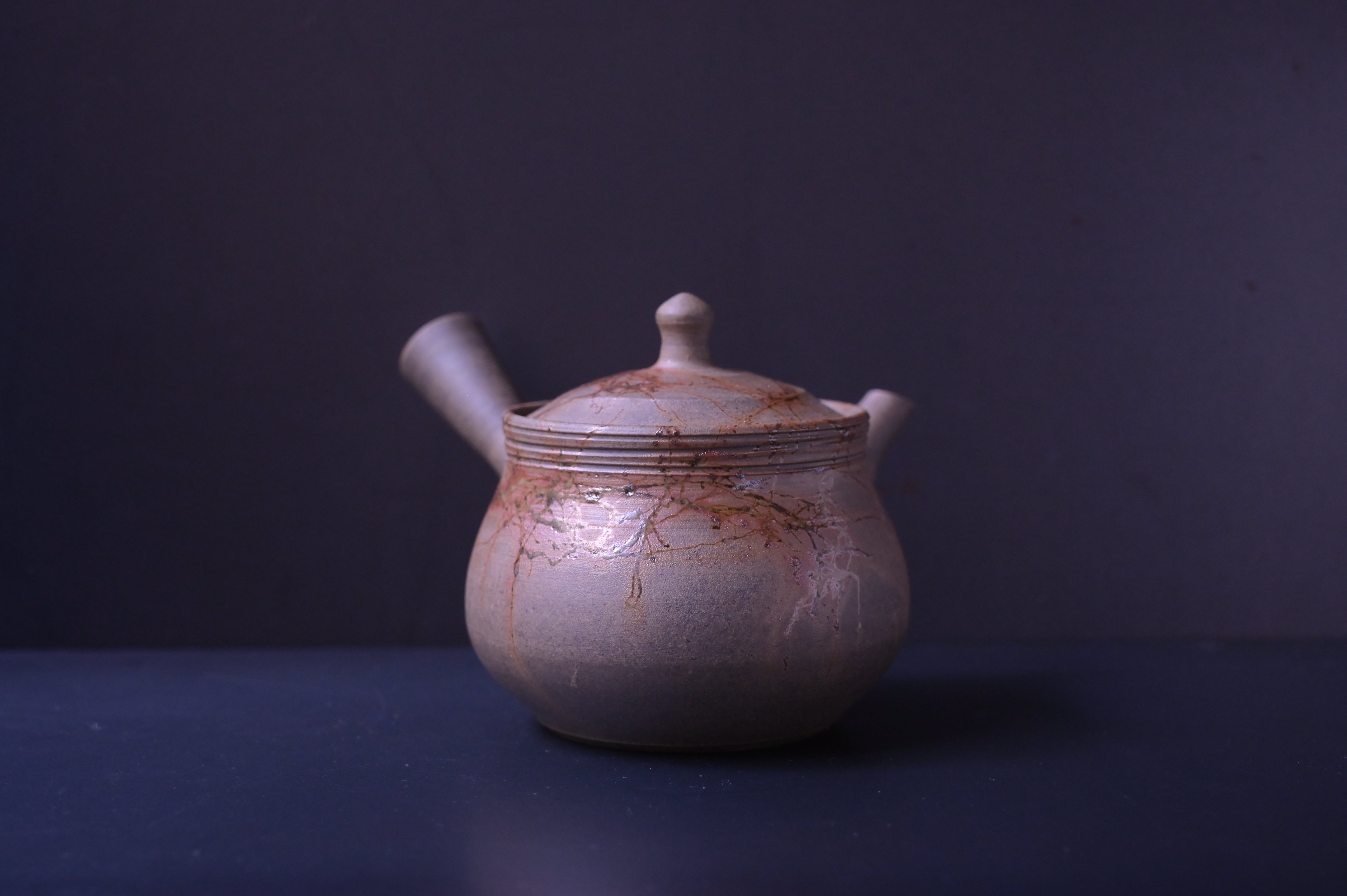 谷川仁 炭化藻がけ茶注 D | 鎌倉倶楽部 茶寮