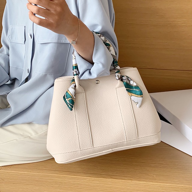 ネットセレブスモールバッグ女性バッグ2020人気の新しい流行のファッションワイルドワンショルダーメッセンジャーバッグサマーウエスタンスタイルハンドバッグ 手作りハンドバック14577093947