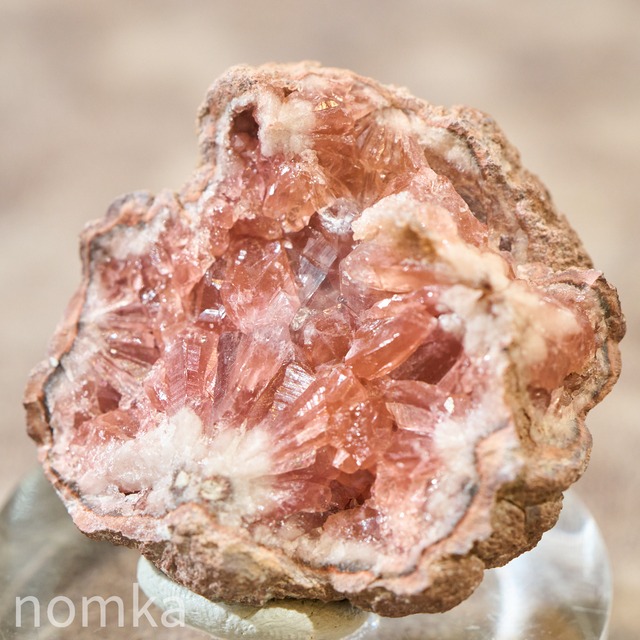 【心に咲く、光の花火】アルゼンチン産 ピンクアメジスト 原石 49.6g ngem-0239