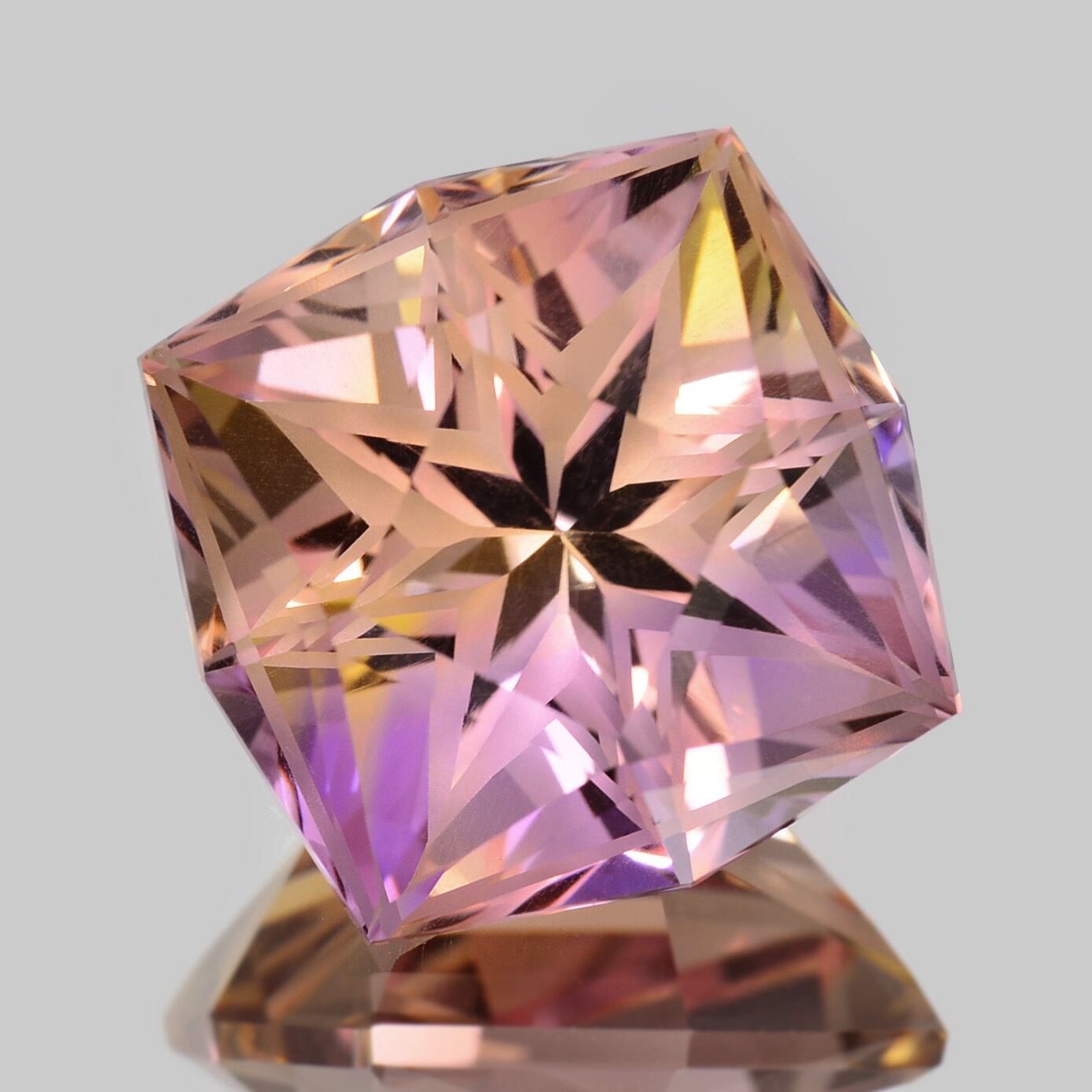 ソ付 高品質 3.270ct 天然 アメトリン ルース 特殊カット ソ付 高品質 3.270ct 天然 アメトリン ルース 特殊カット