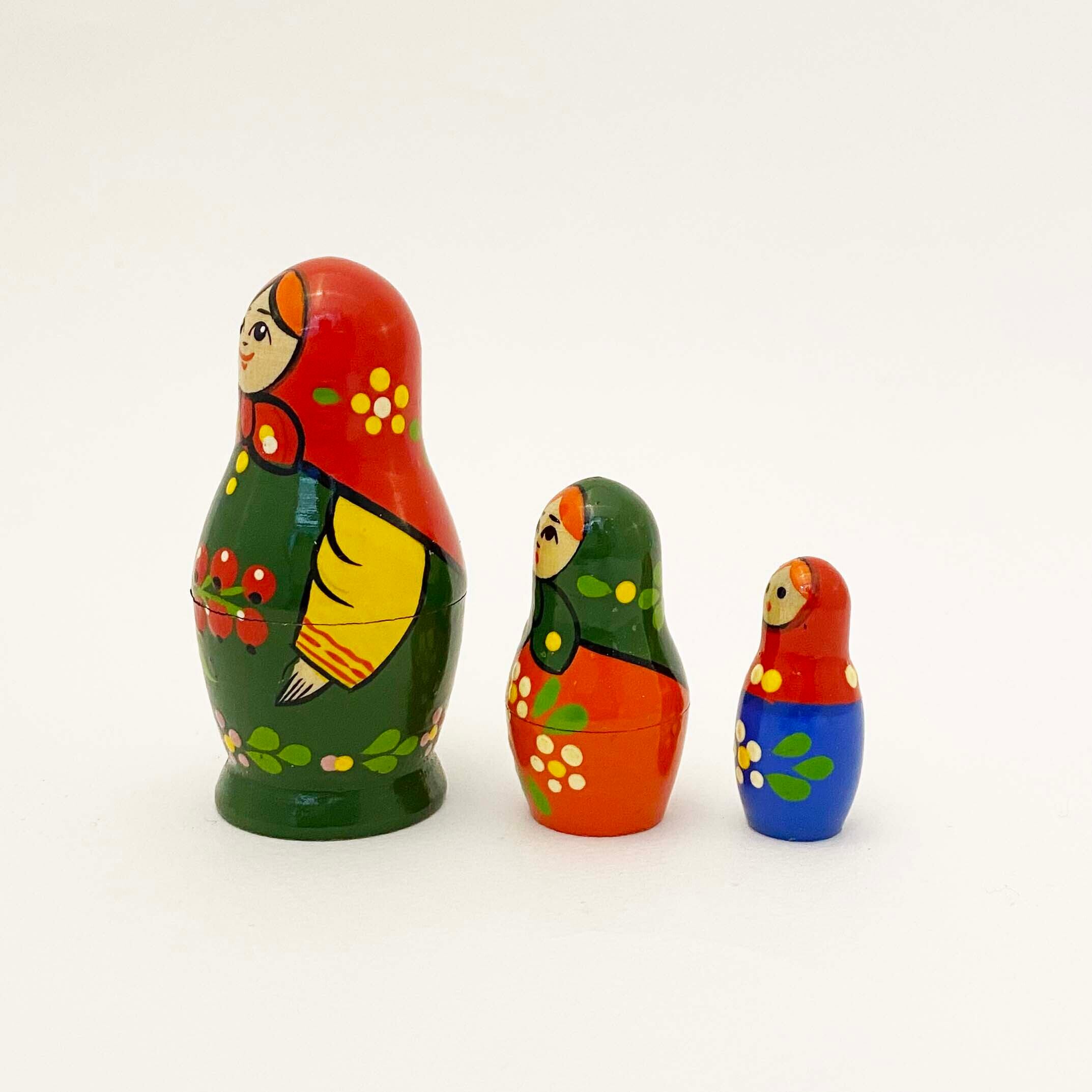 キーロフ産マトリョーシカ / ベリー3個組