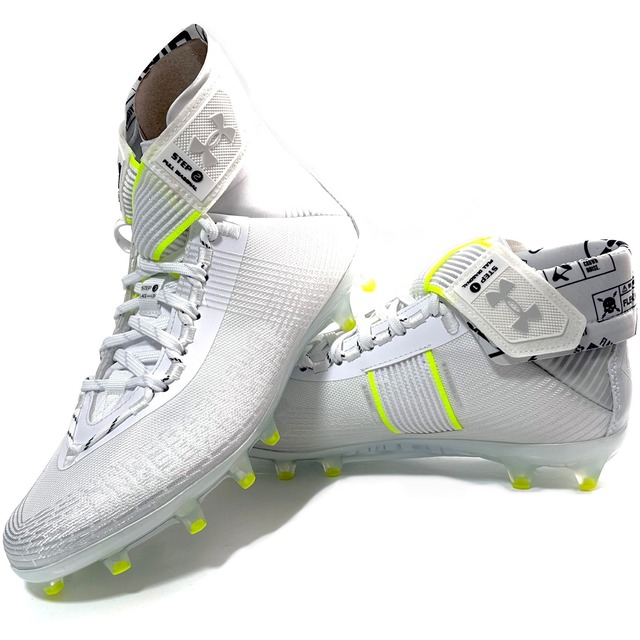 【27,27.5,28cm】UA HIGHLIGHT MC 2022モデル アメフト スパイク
