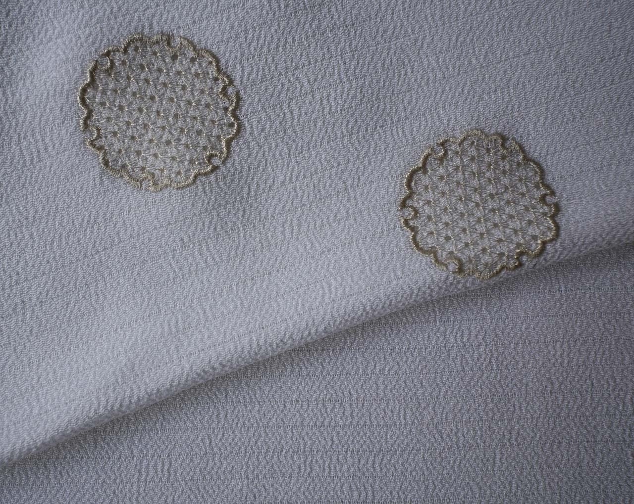 【衿秀・夏用帯揚げ】白色 雪輪スワトウ刺繍 絽ちりめん帯揚げ 260615②