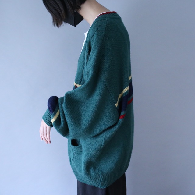 good coloring 3D knit pattern over silhouette cardigan（made in italy）