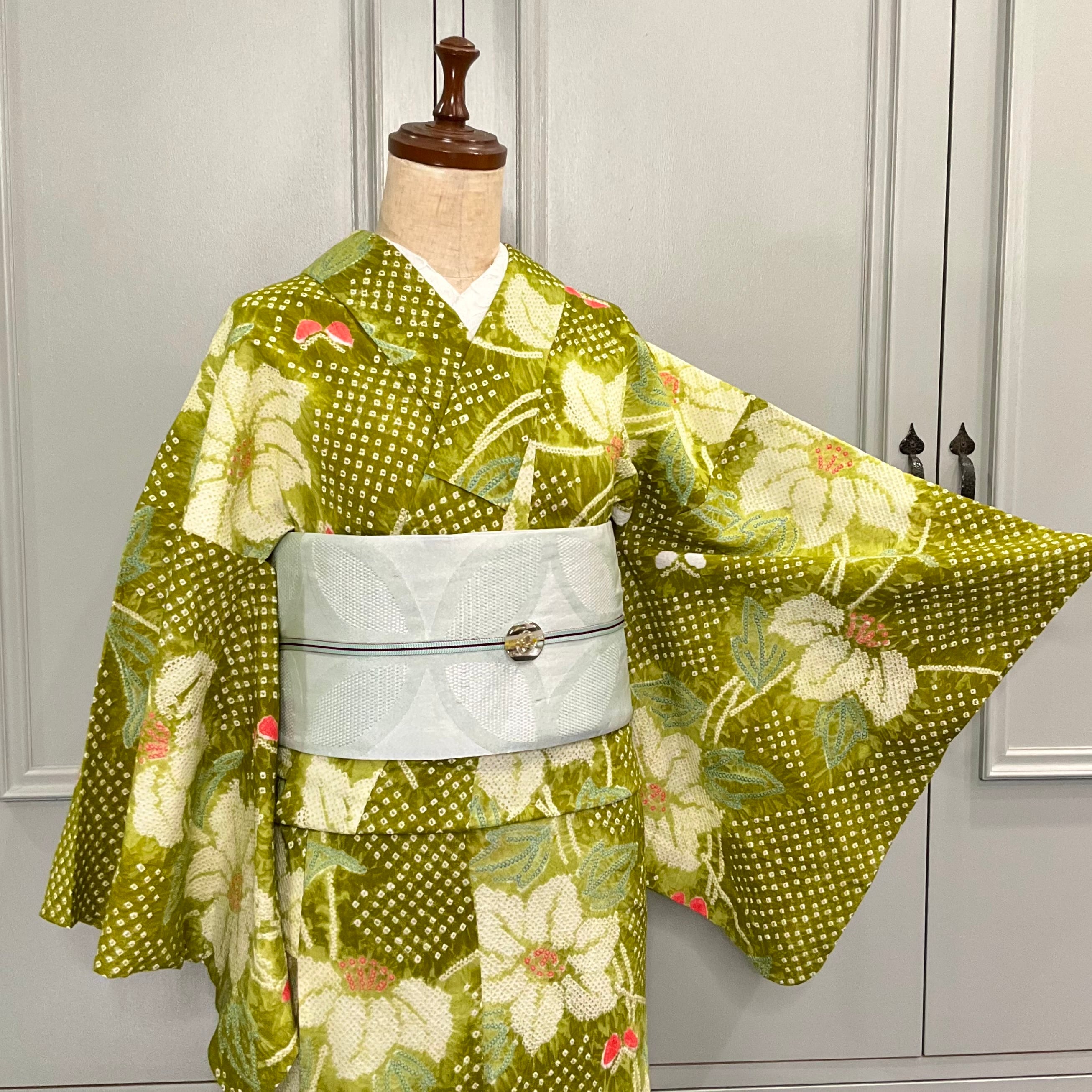 long*蝶との戯れ*有松鳴海絞り浴衣 グリーン クレマチス 鉄線 long*蝶との戯れ*有松鳴海絞り浴衣 グリーン クレマチス 鉄線