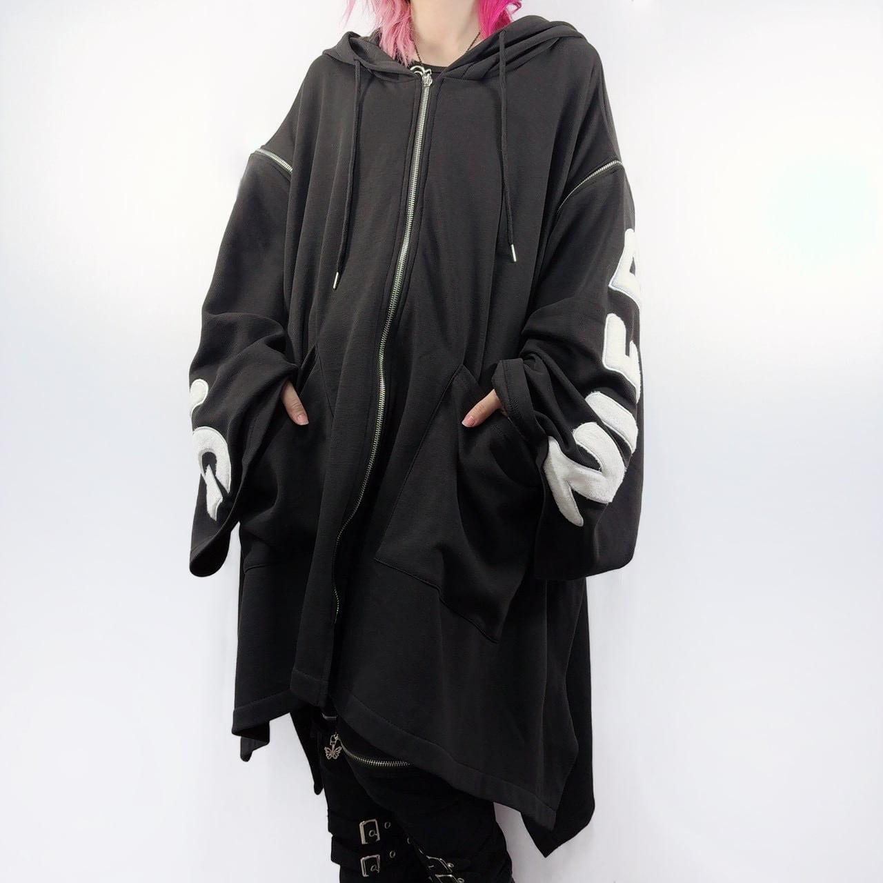 Xmas限定66%OFF】防寒BUCK LOGO SUPER OVER SIZE BLACK ポンチョ風