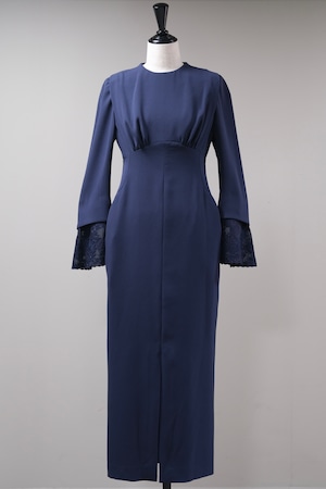 【Mame Kurogouchi】Back Satin Crepe Georgette Embroidered Cuffs I-Line Dress - navy -