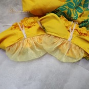 フラダンス 衣装 FANCY DRESS ファンシードレス ワンピース ドレス イエロー系 グリーン系 ツートンカラー フリル ハイビスカス柄 ラウアエ柄 シンプル かわいい 華やか 鮮やか 明るい 黄 緑 ハワイアン ハワイアンプリント レッスン 練習