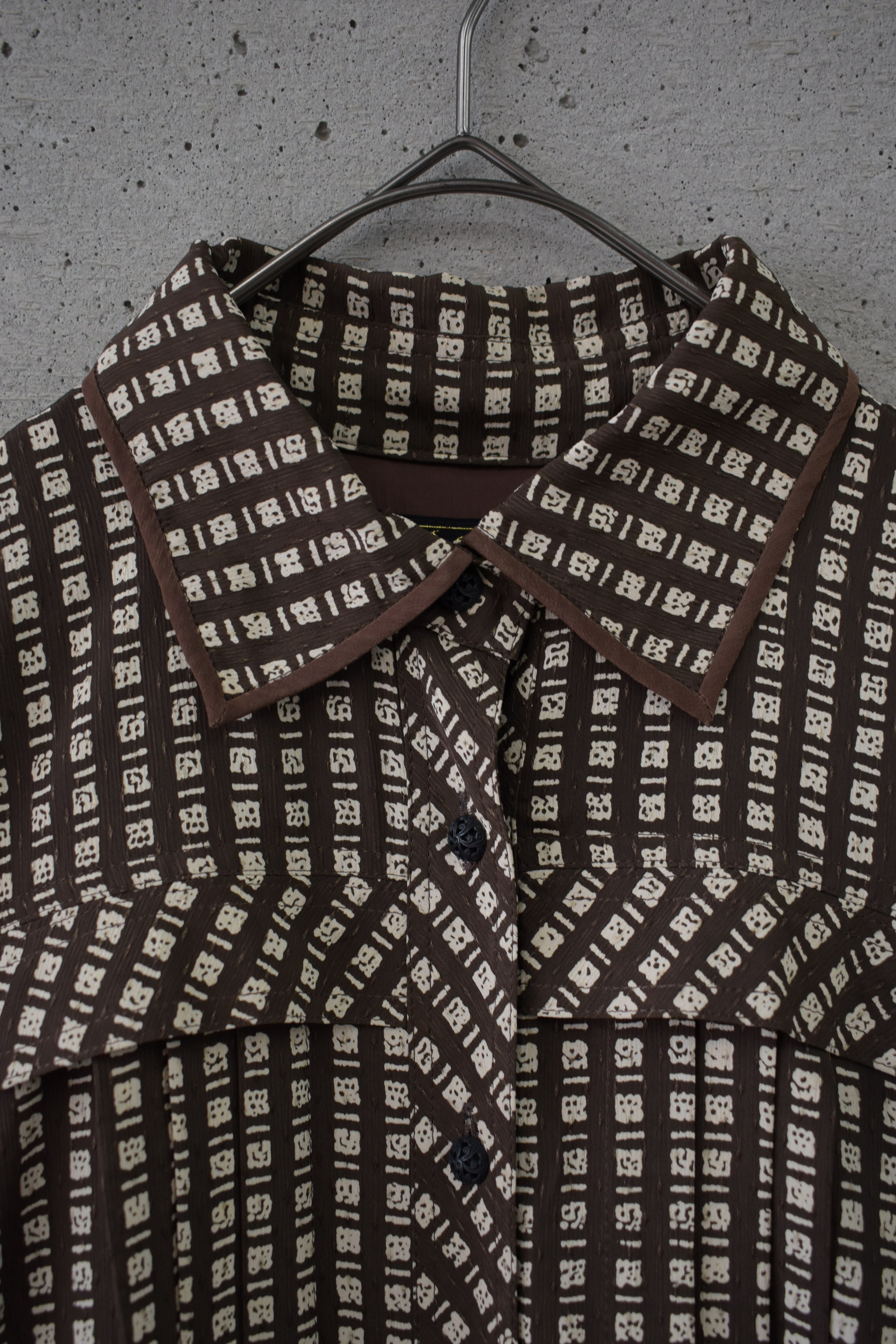 Brown patterned retro dress