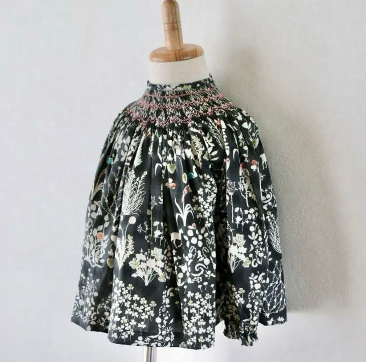 ハンドメイド　リバティ　ブラウス 　120㎝ リバティ オーガニックコットン 日本製 花柄 プリント シャツ