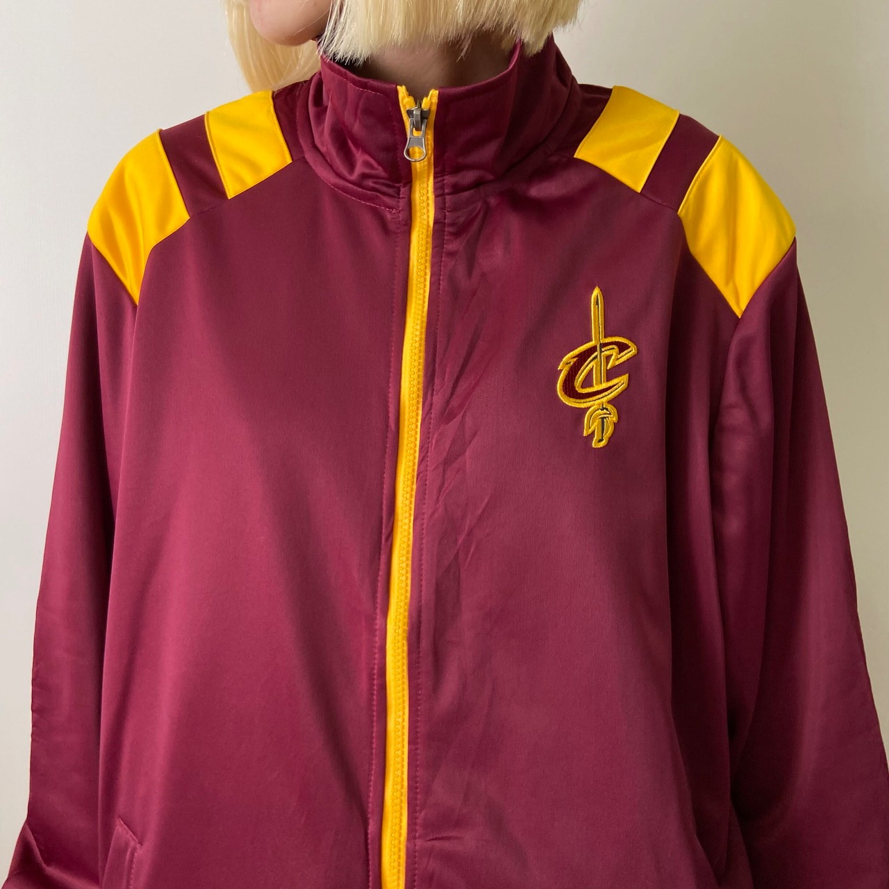 NBA cleveland cavaliers チームロゴ 刺繍 トラックジャケット 
