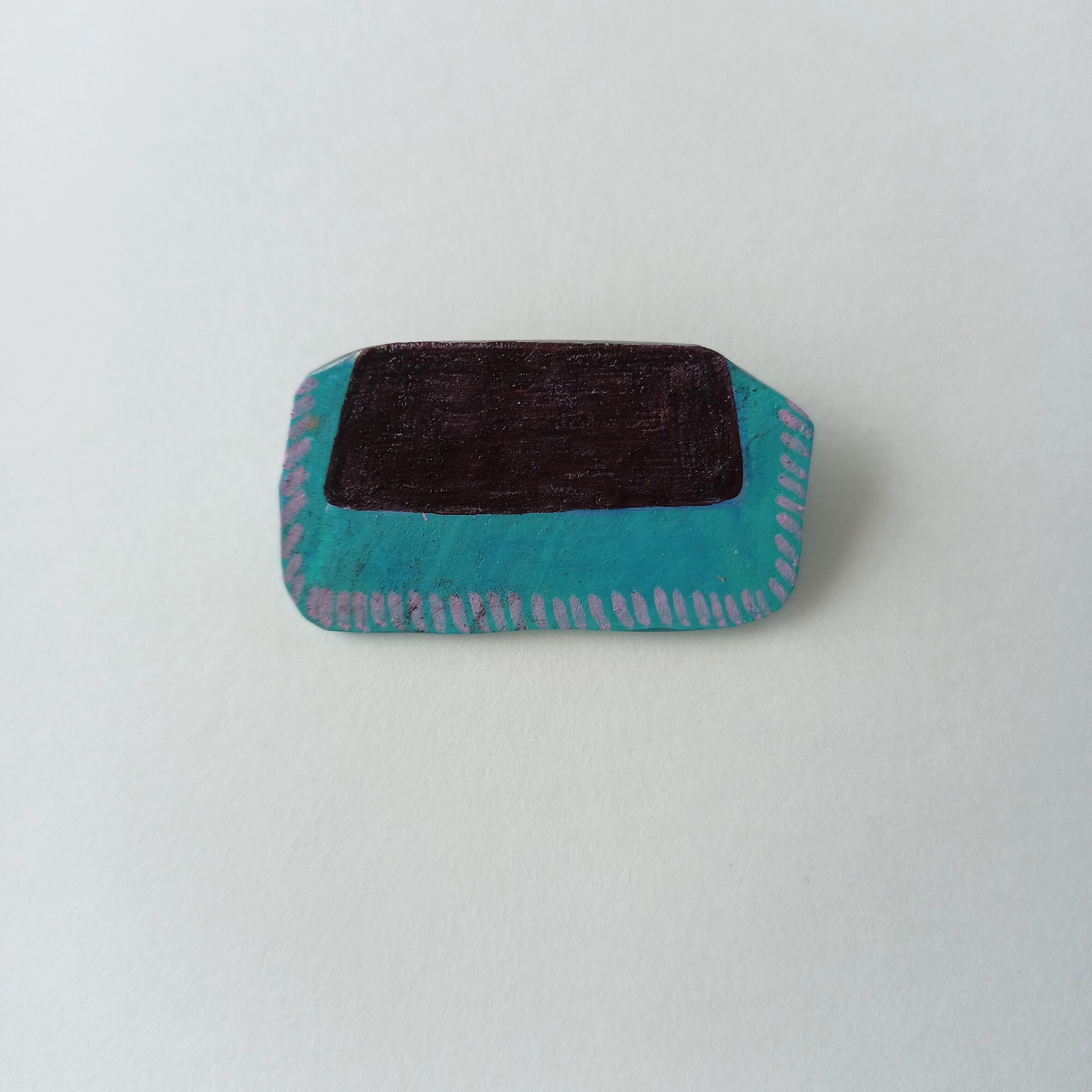 ヘンテコ ブローチ 「こたつ」 手描き 一点もの