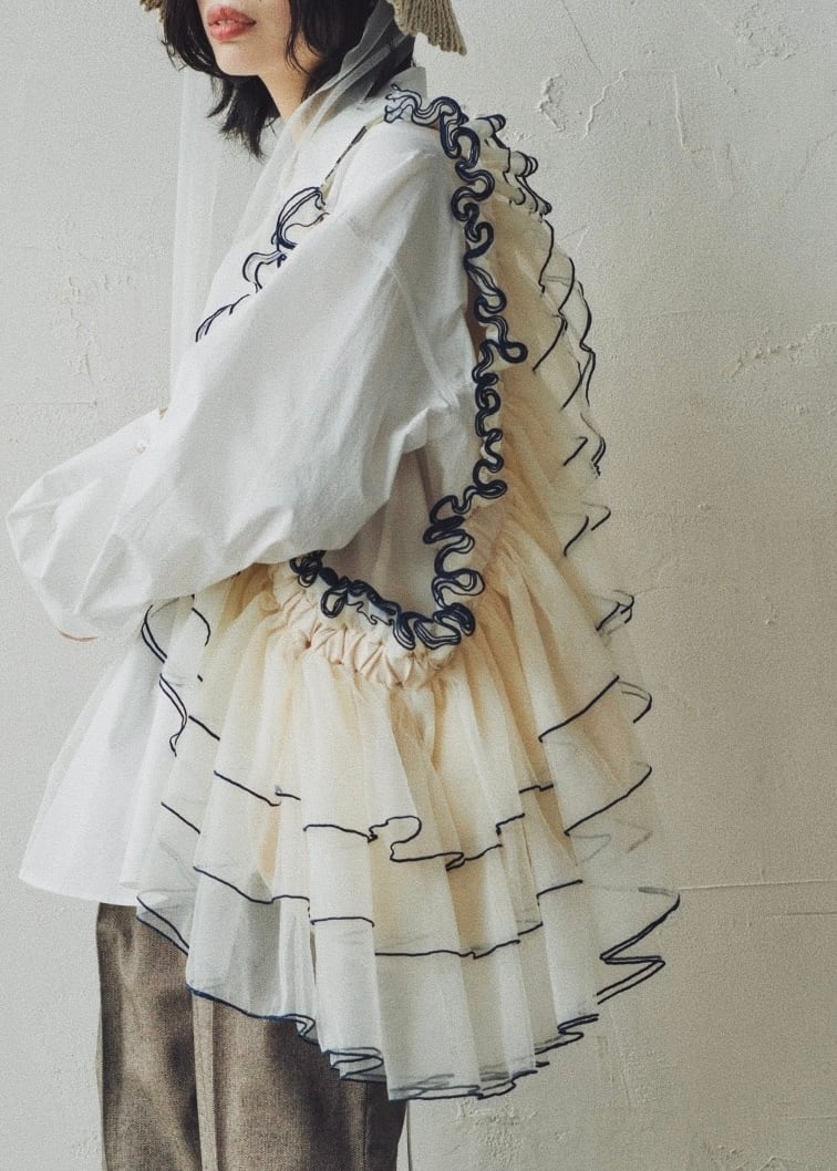 DŌRA TIER Maxi | Ruffled Hidden Bag - SEA WHITE | ORIENT MILLINERY