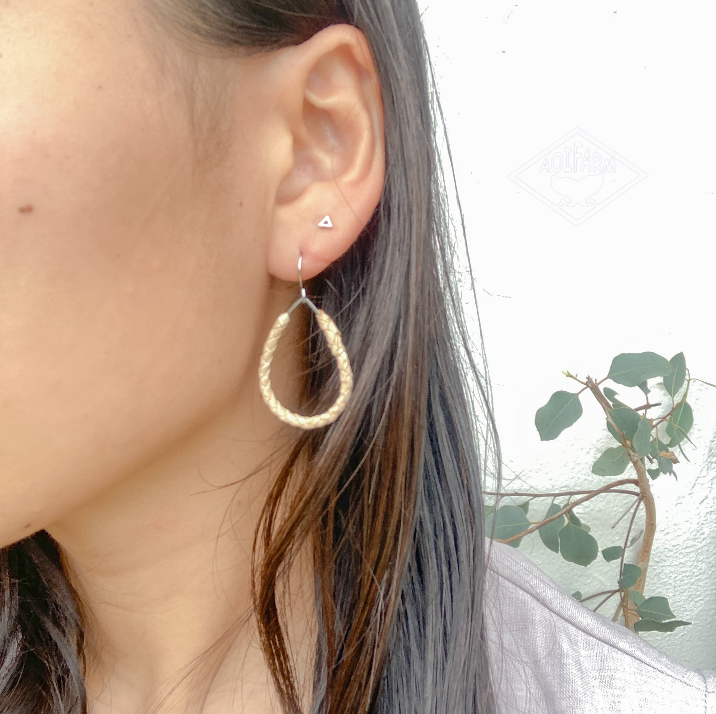 専用】ティアドロップピアス 小滝産翡翠 翠と白のグラデーション