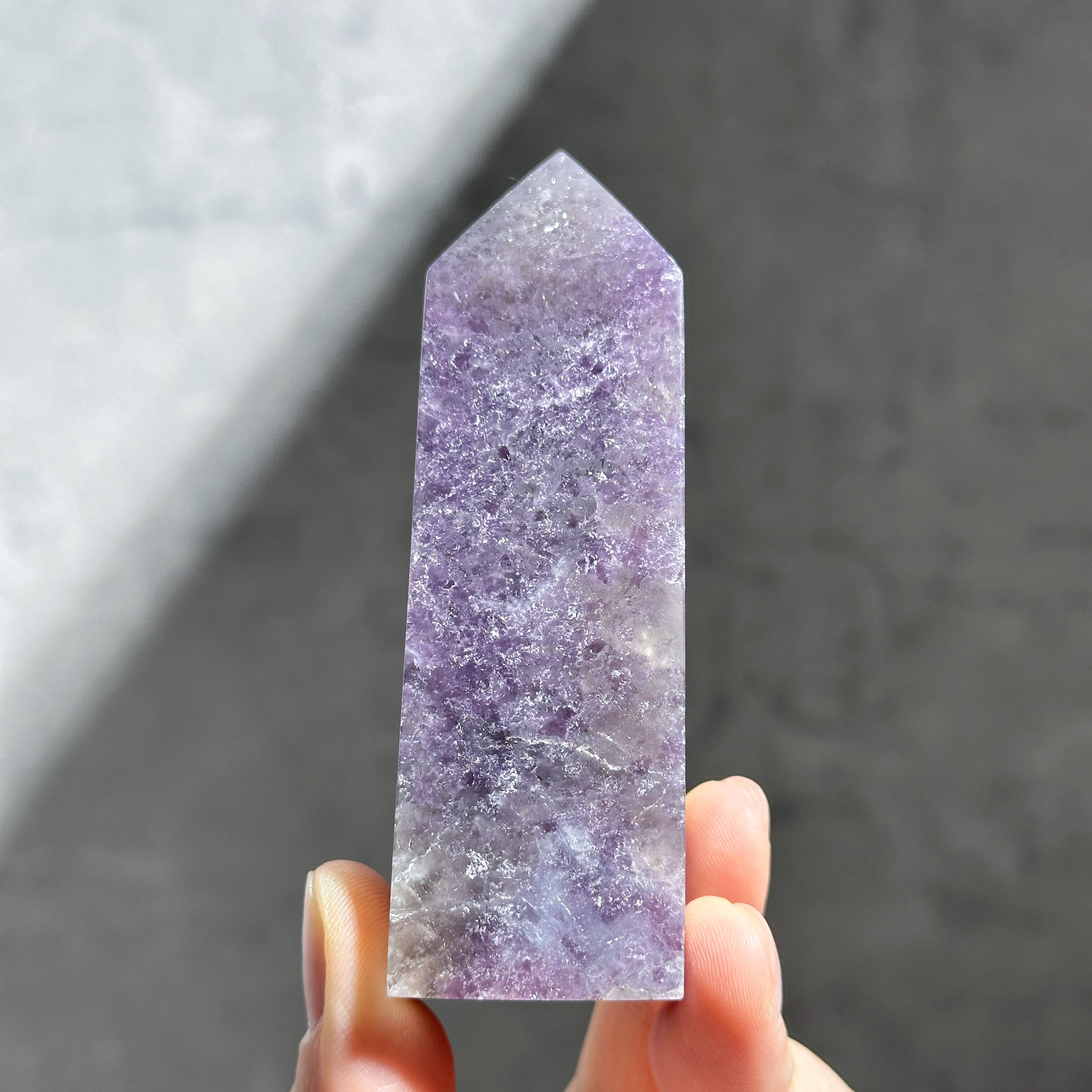 ユニコーンストーン タワー 84◇ Unicorn Stone ◇天然石・鉱物