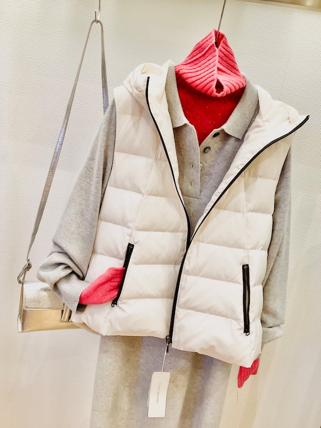 後ろボアフーディダウンベスト