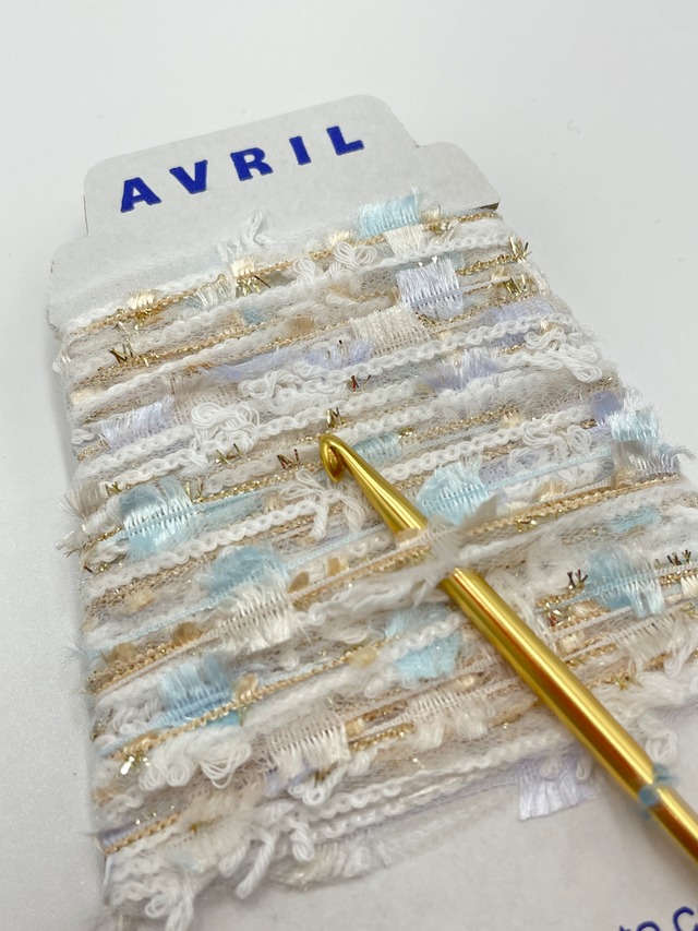 集めたくなる♬楽しい♬可愛い♡『ちょこっと巻きのファンシー糸』AVRILペラコーン111