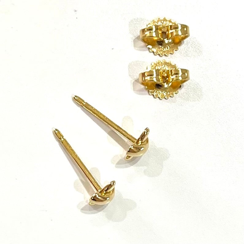 TIFFANY & Co.】【18k 750】2894 ティファニー クロスステッチ ピアス