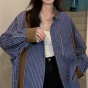 レディース シャツ ブラウス 上着 羽織 前開き 長袖 襟付き ワイド オーバーサイズ ポケット ボタン 薄手 かわいい 大人可愛い きれいめ シンプル カジュアル 上品 おしゃれ かっこいい レトロ こなれ感 ラフ ガーリー ルーズ 個性的 クール モダン 主役級 存在感 抜け感 ラブリー キュート 都会的 カレッジ風 学生風 ベーシック アクティブ ナチュラル ストライプ 春 秋 お出かけ 休日 バカンス ショッピング カフェ 重ね着 コーデ 楽ちん 体型カバー 普段使い 定番 ゆったり ゆる ブルー