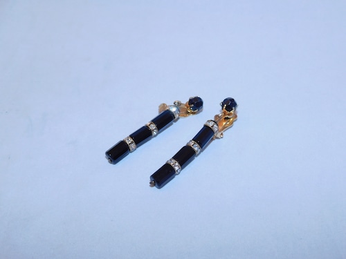黒色のイヤリング(ビンテージ) black color vintage earrings