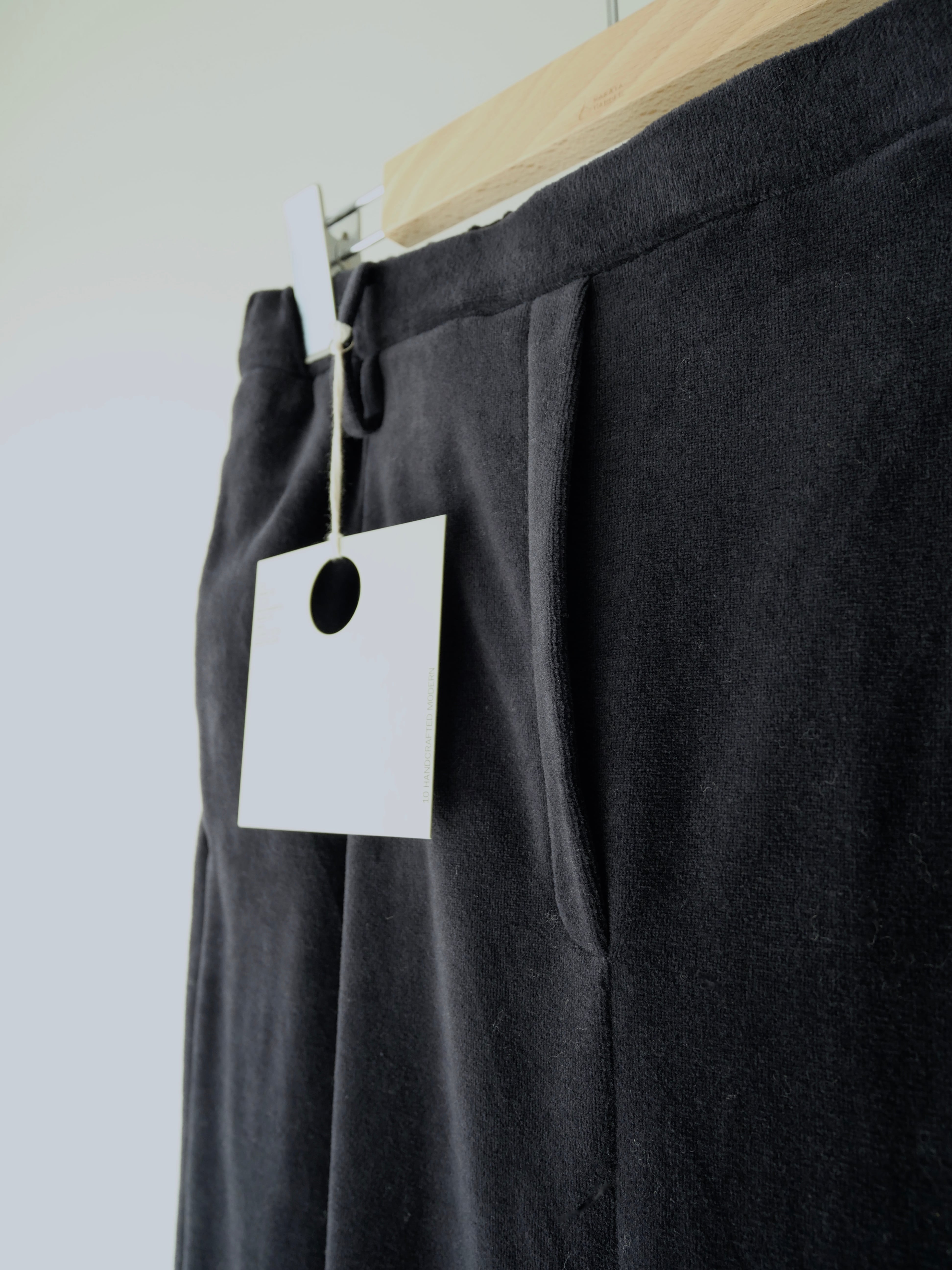 パンツ TENNE HANDCRAFTED MODERN RIBBON PANTS TENNE HANDCRAFTED MODERN ribbon pants(ネイビー) - BAZAAR by