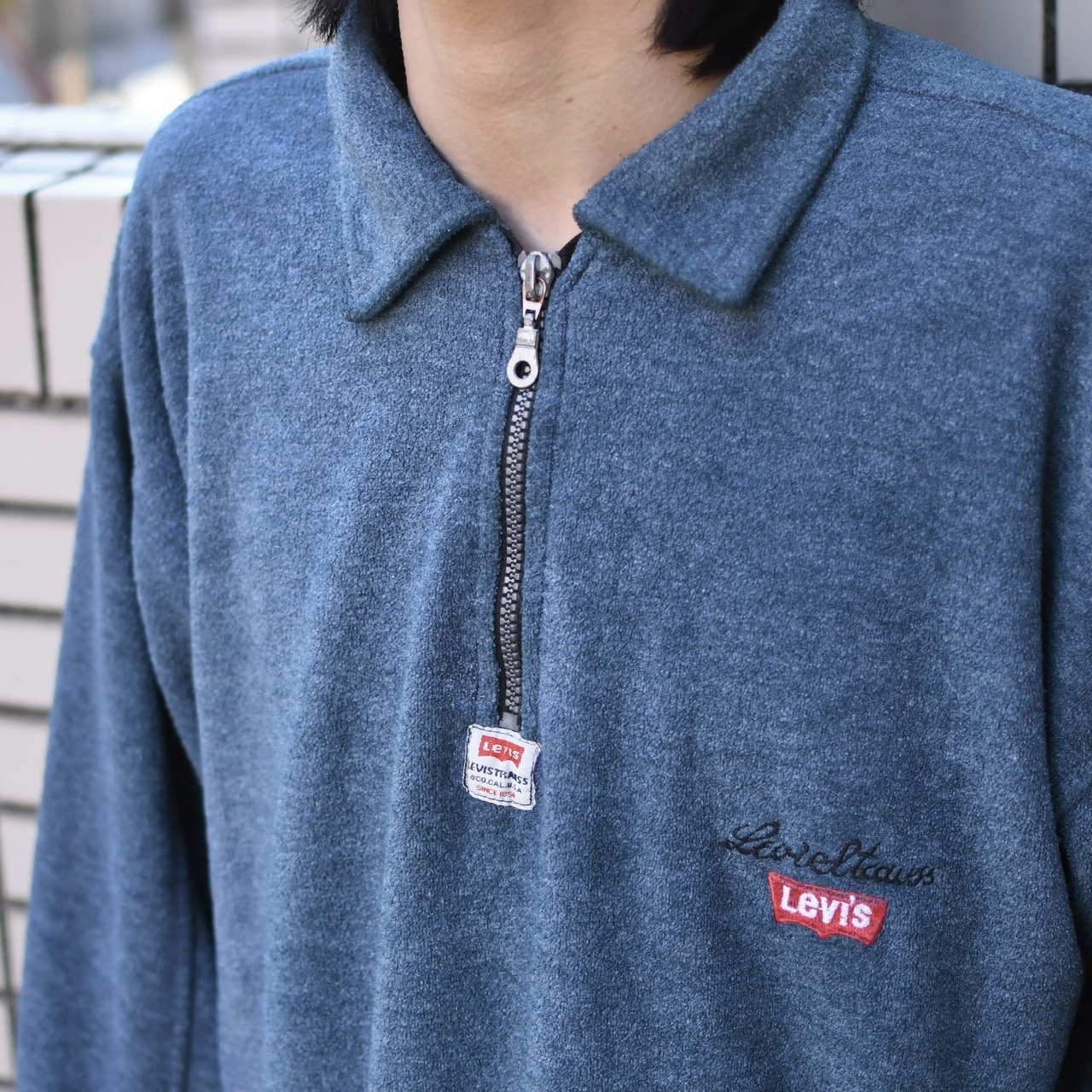LEVI’S half zip design pile sweat