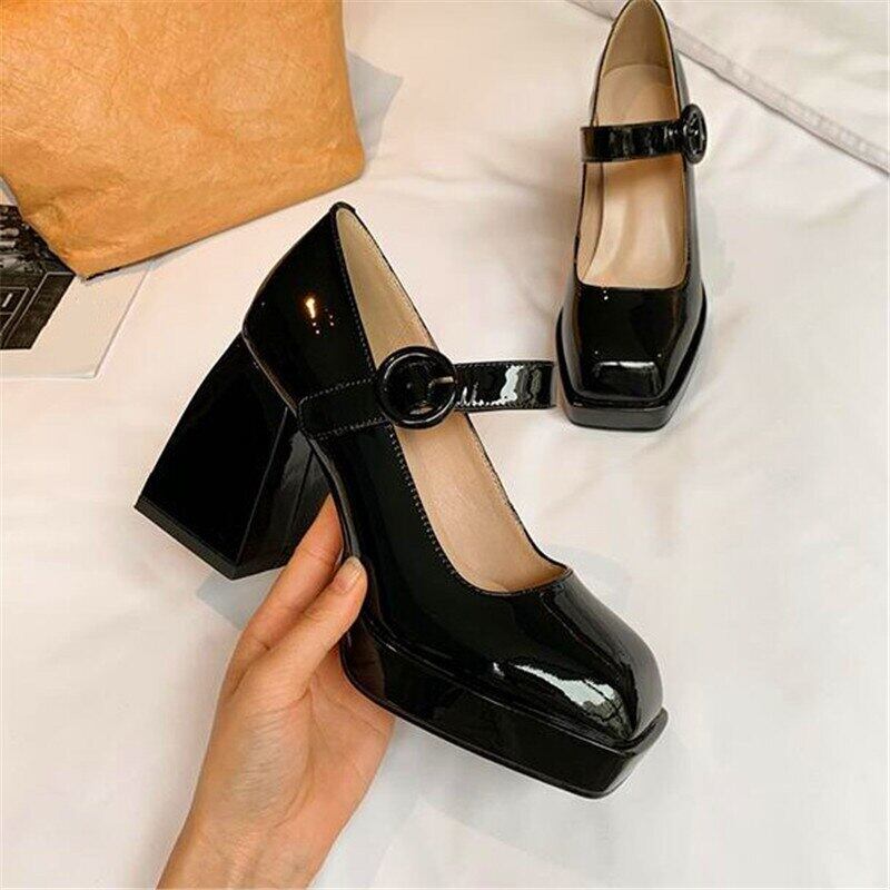 【新作】【送料無料】 春と秋の女性のハイヒールの靴スクエアトゥの厚手のヒールのシングルシューズは、厚底のファッションハイヒールを増やしました スプリング 春物 オータム 秋物 スクウェア 10b327239250203