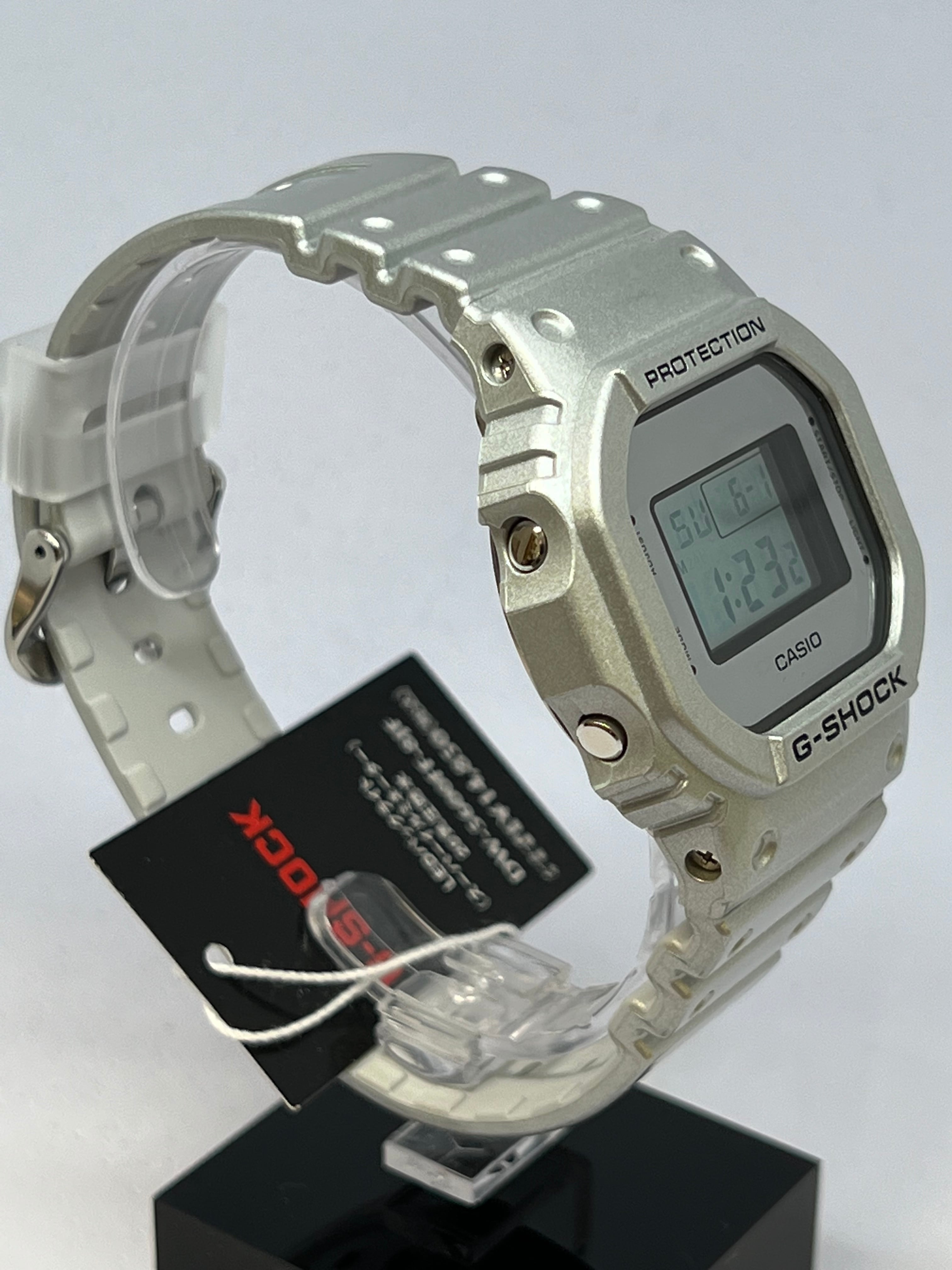 新品未使用 正規品 DW-5600FF-8JF Forgotten future